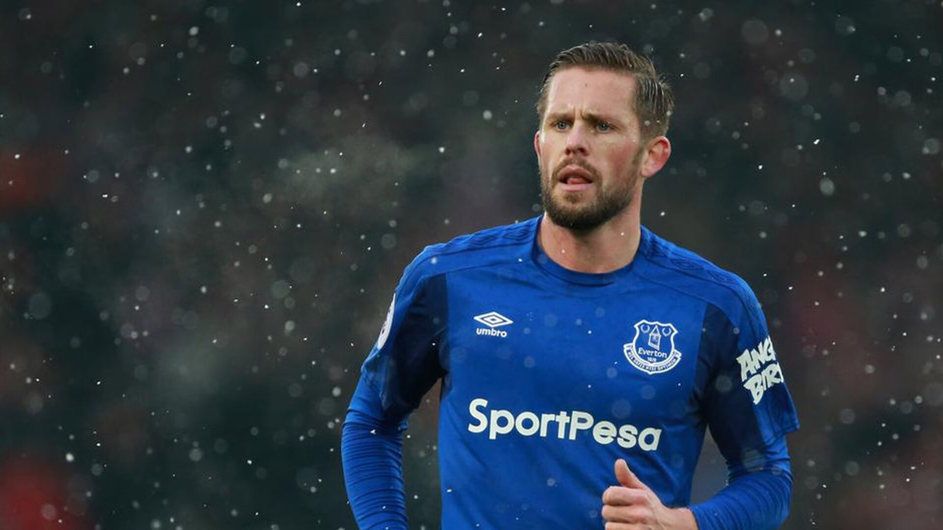 回望新疆之旅：总书记的步履